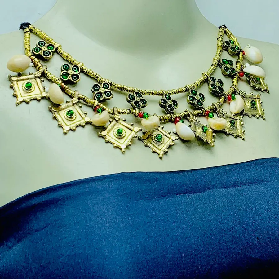 Handmade Choker Necklace With Glass Stones and Shells